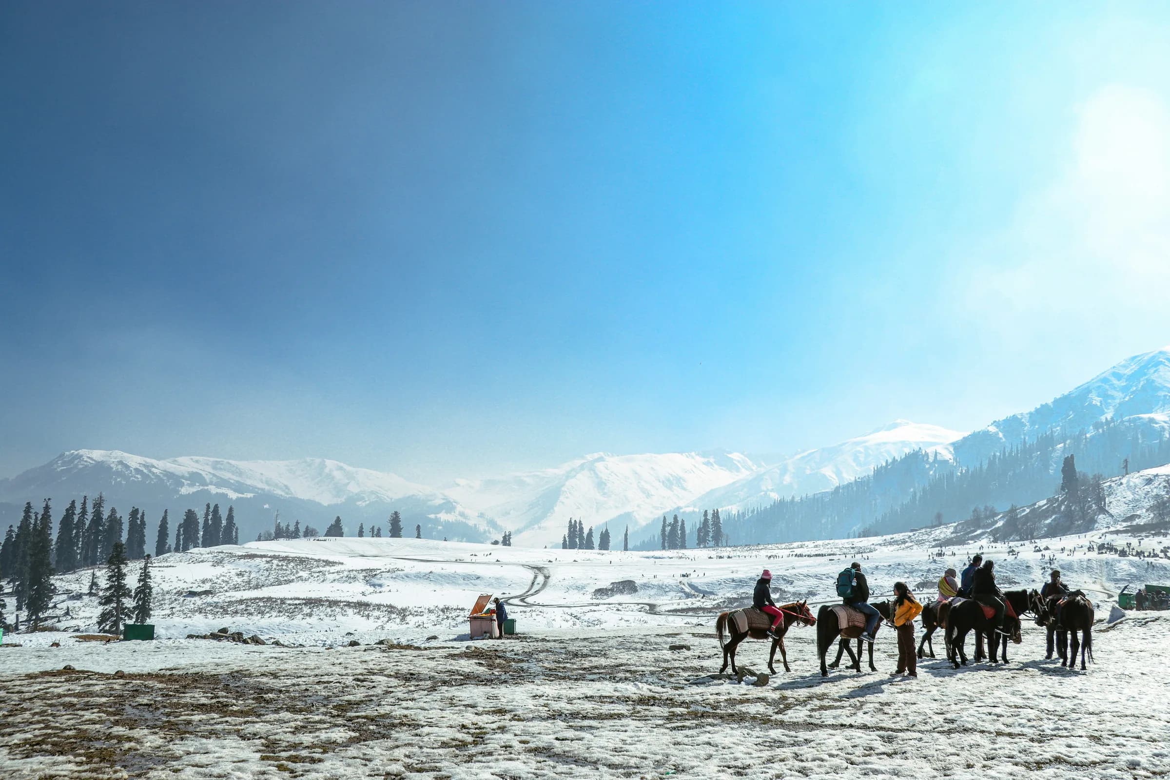 SNOWY KASHMIR – cover photo